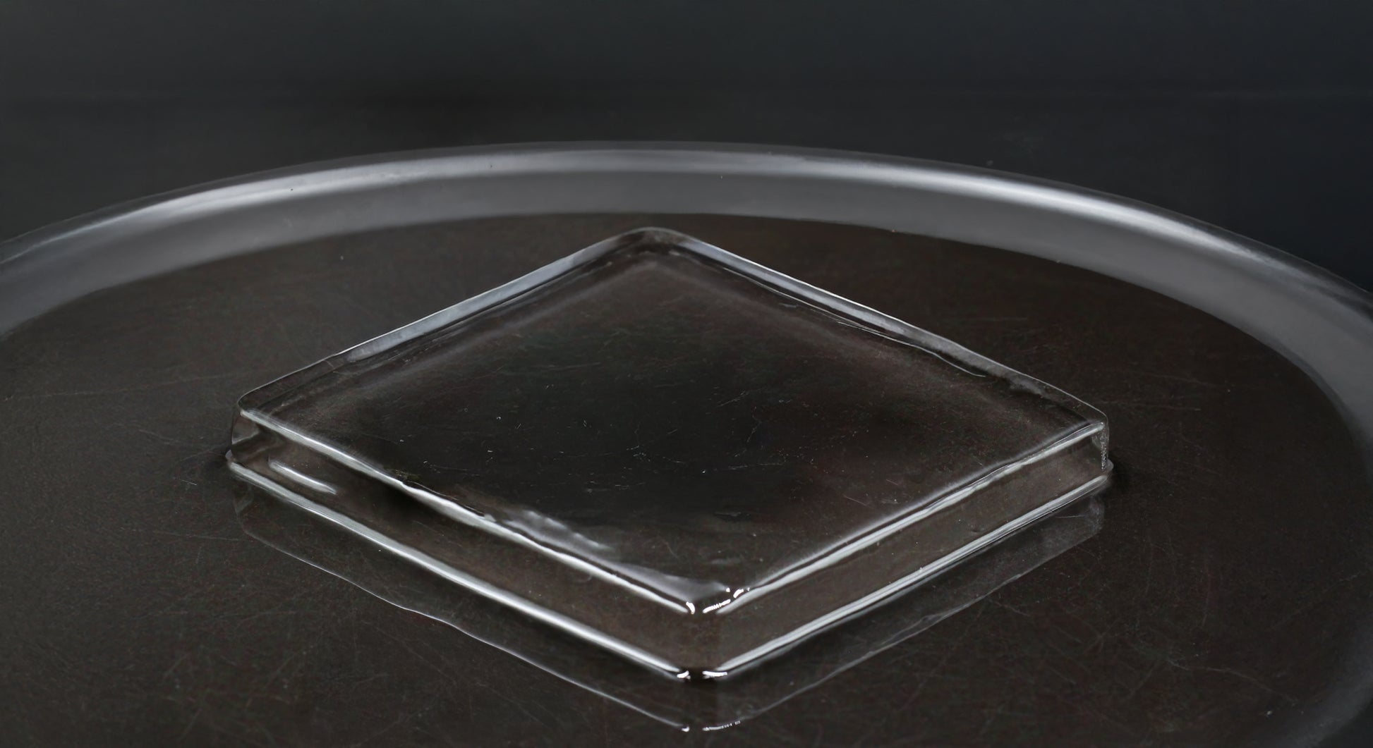 Crystal Plates - per/bag